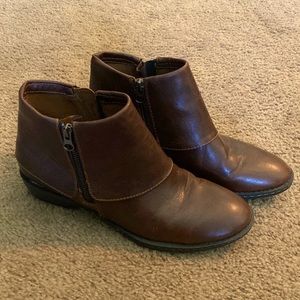 BOC booties.  Size 8.5